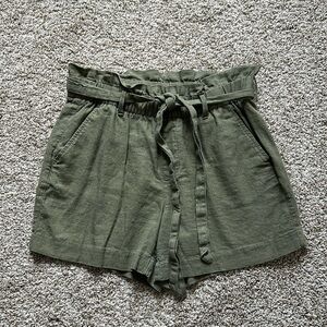 Like New Old Navy Linen Paper Bag Shorts